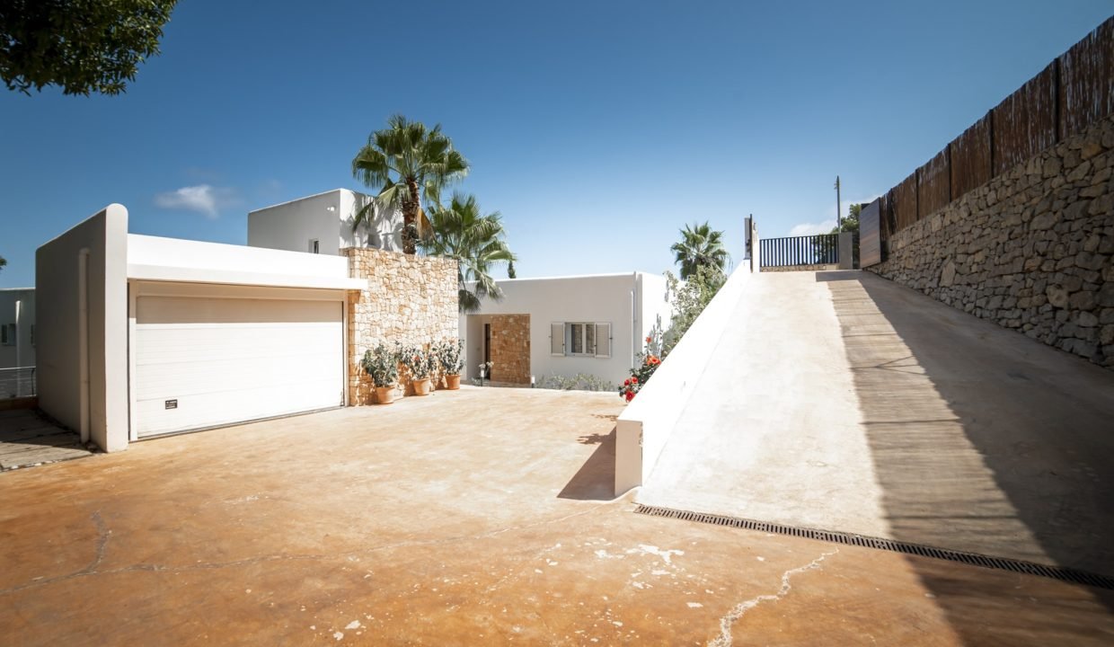 HighResolution_NoLogo-11