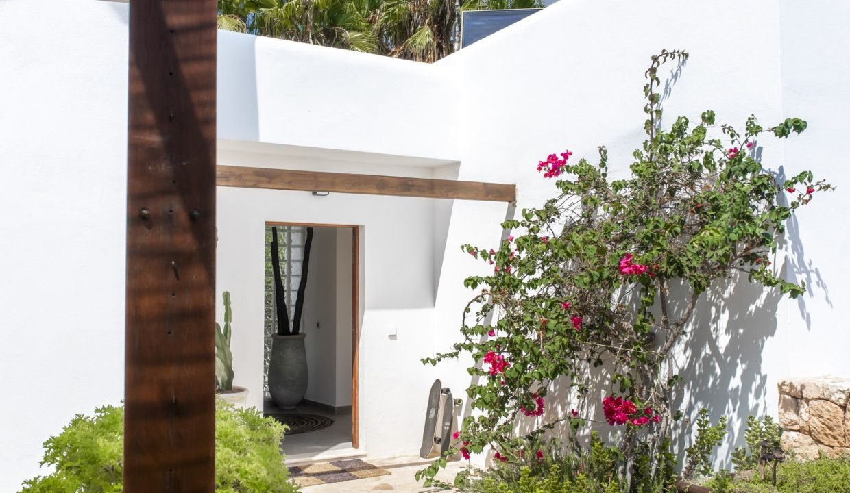 HighResolution_NoLogo-25