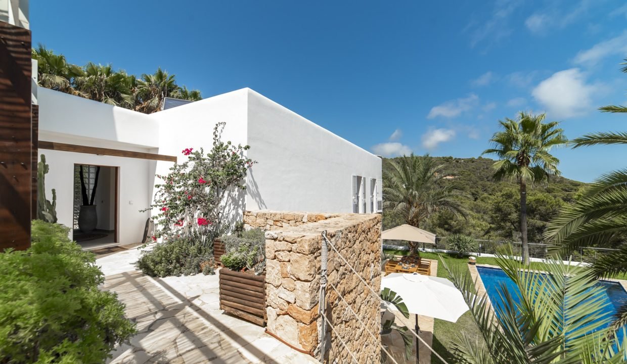 HighResolution_NoLogo-3