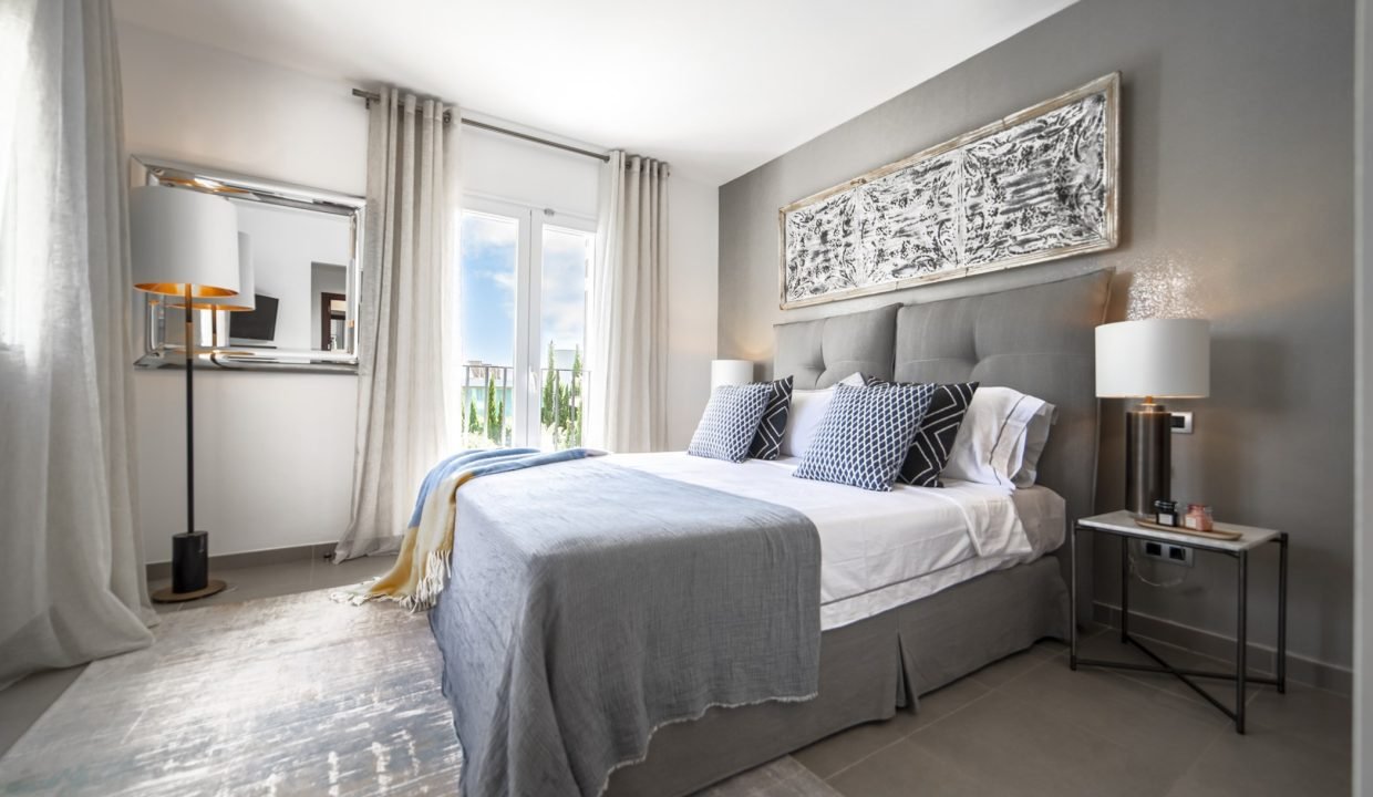 HighResolution_NoLogo-59