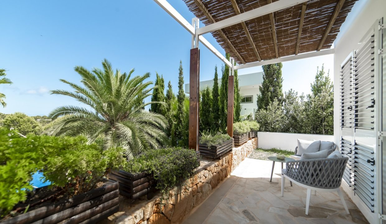 HighResolution_NoLogo-72