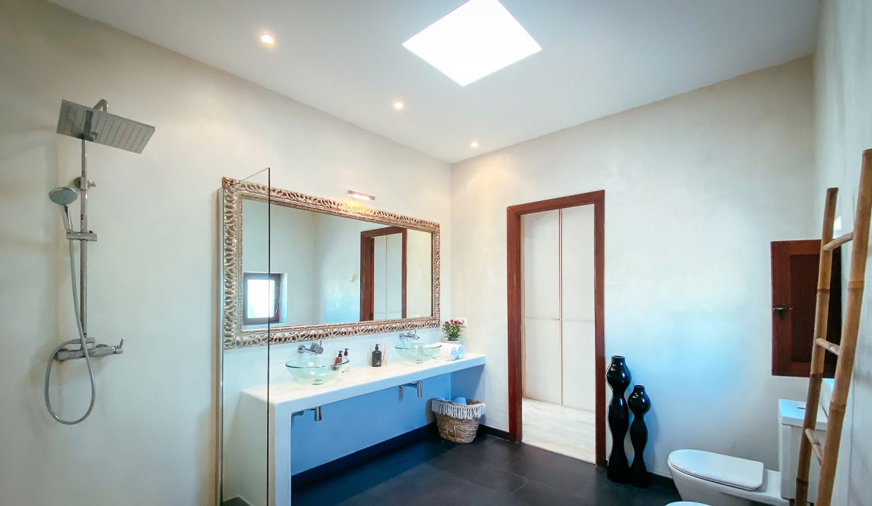 037_tombenzon_villa_secret_paradise