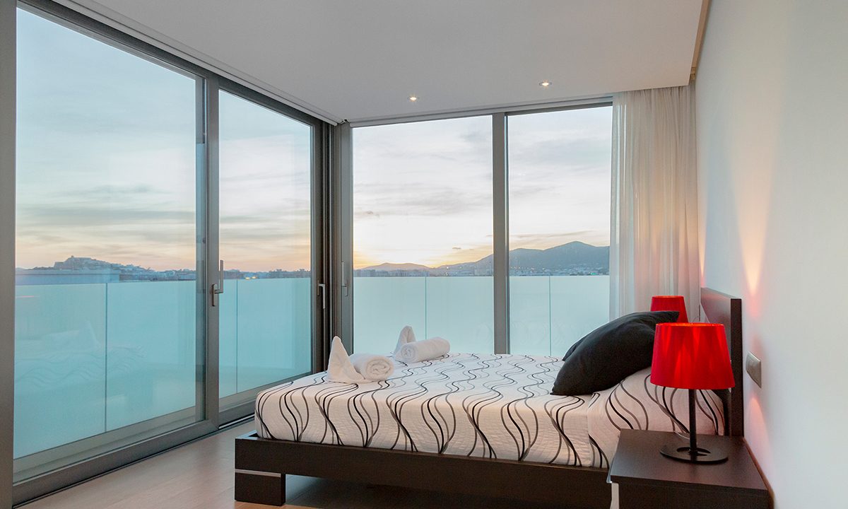 18_002_villarentalibiza3