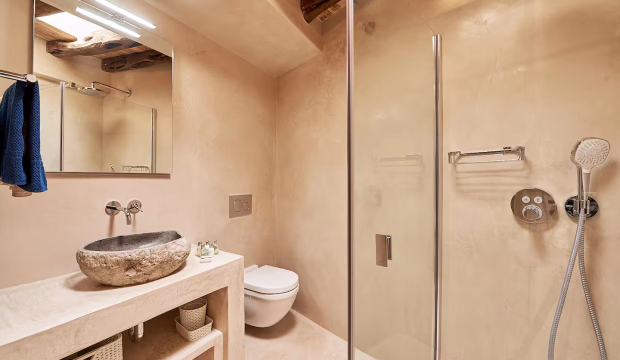 c4f32b32-fb74-466d-9772-c254458ff2dc