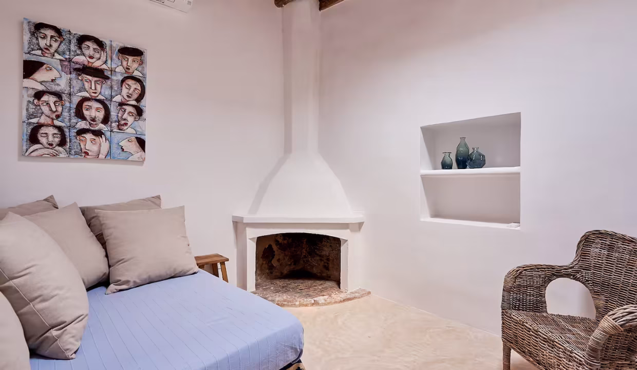 c882ff5c-dea1-4744-8c60-9aa3564c4563